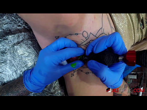 ❤️ Itin tatuiruota karšta Sully Savage gavo tatuiruotę ant savo klitorio ❤️ Rusų porno prie lt.quizfarmature.ru ️❤